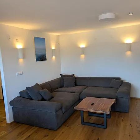 Geraeumiges City-apartment Klagenfurt كلاغنفورت