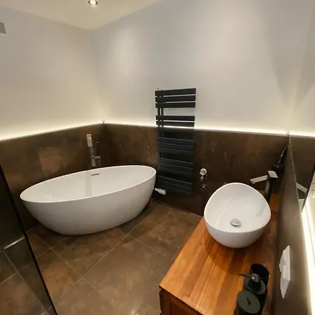 Geraeumiges City-apartment Klagenfurt كلاغنفورت