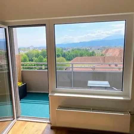 Geraeumiges City-apartment Klagenfurt شقة
